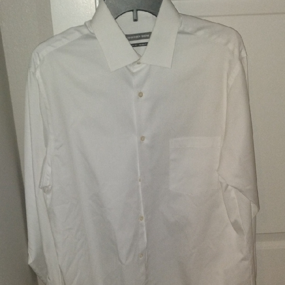 Geoffrey Beene Classic White Dress Shirt